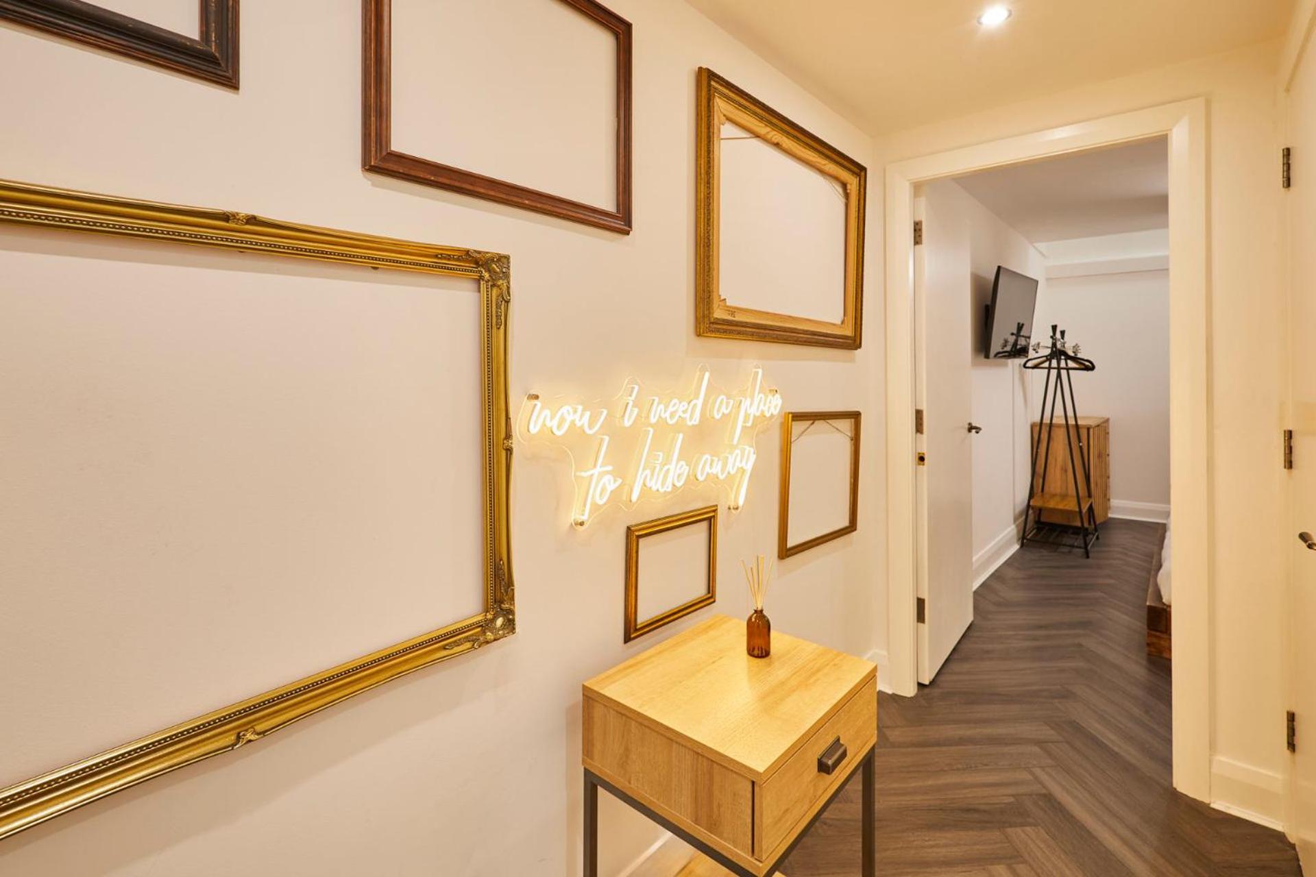Host & Stay - Queen Square Hideaway Liverpool Eksteriør billede